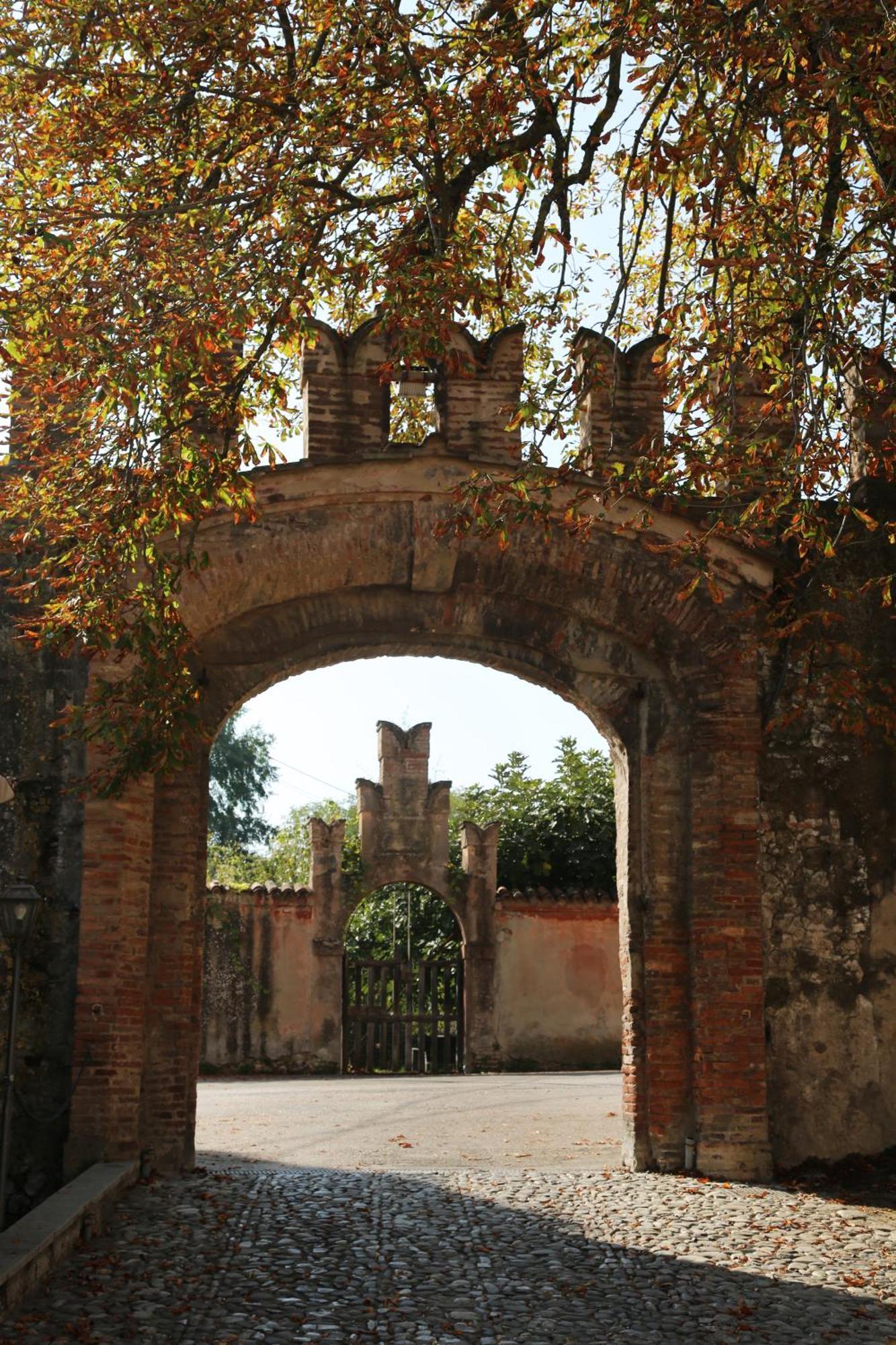 Appartamenti Palazzo De Rossi Sasso Marconi Exterior photo